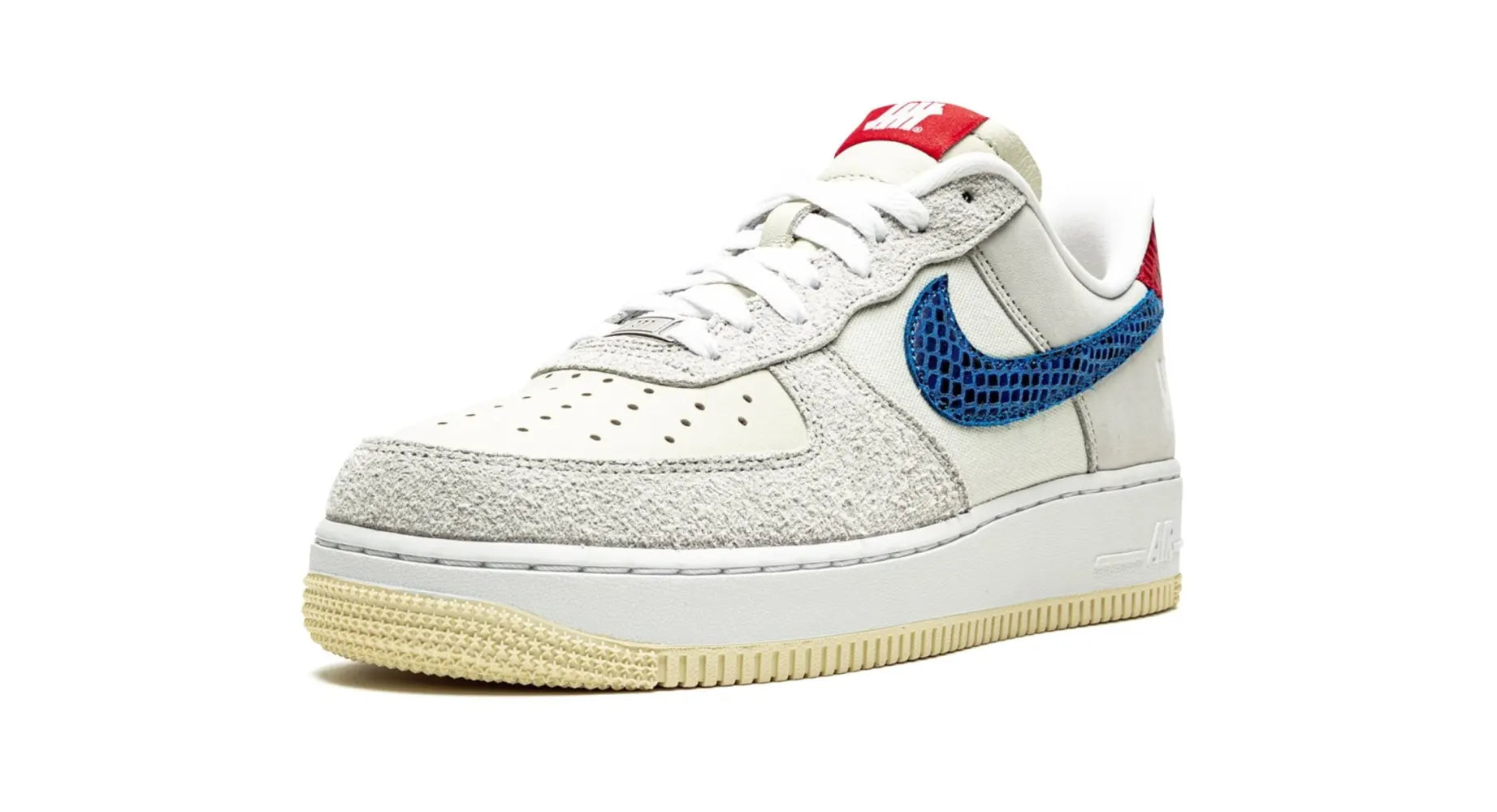 Nike Air Force 1 Low SP Undefeated 5 On It Dunk vs. AF1